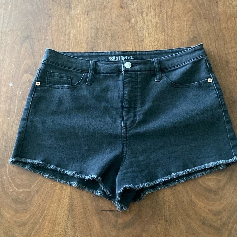 Wild Fable black denim cut off shorts size 12